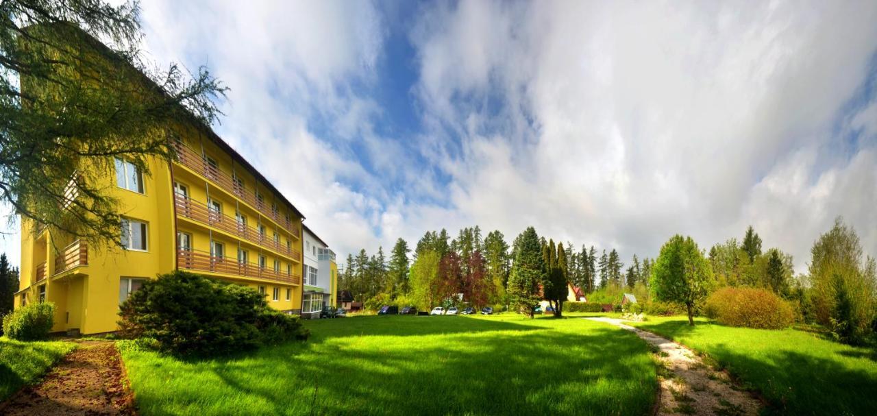 Stará Lesná Hotel Lesana מראה חיצוני תמונה