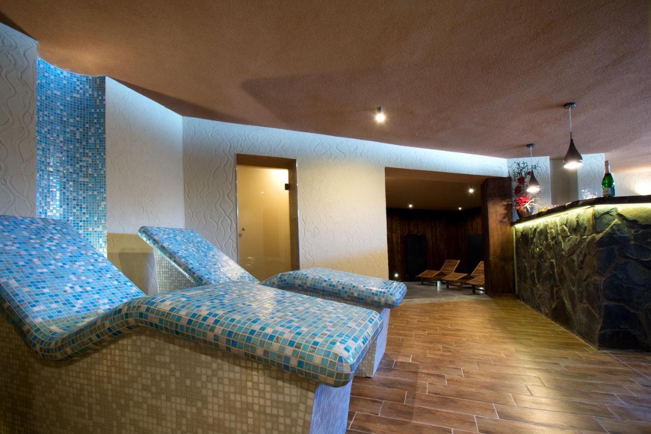 Stará Lesná Hotel Lesana מראה חיצוני תמונה