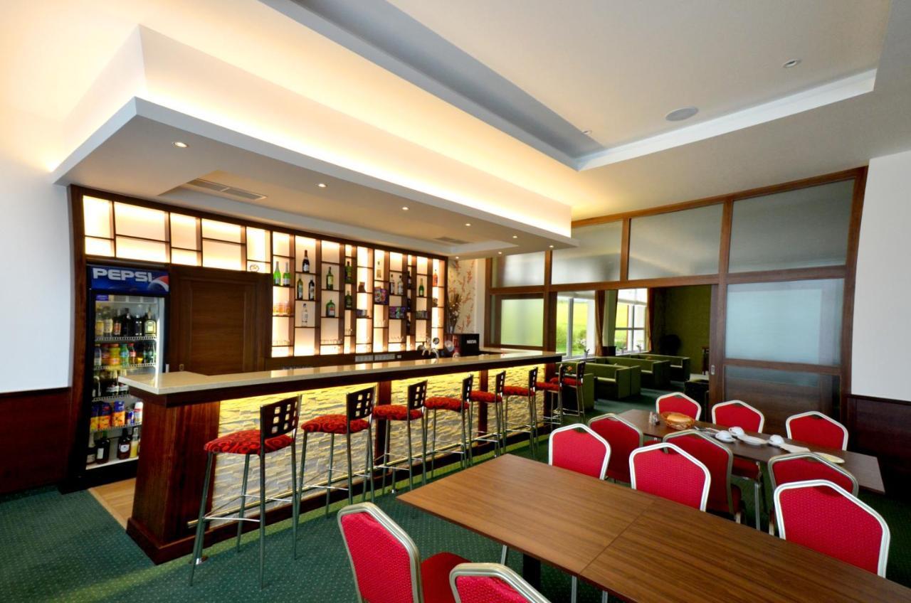 Stará Lesná Hotel Lesana מראה חיצוני תמונה
