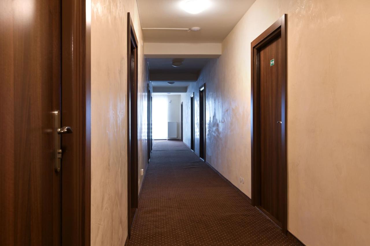 Stará Lesná Hotel Lesana מראה חיצוני תמונה