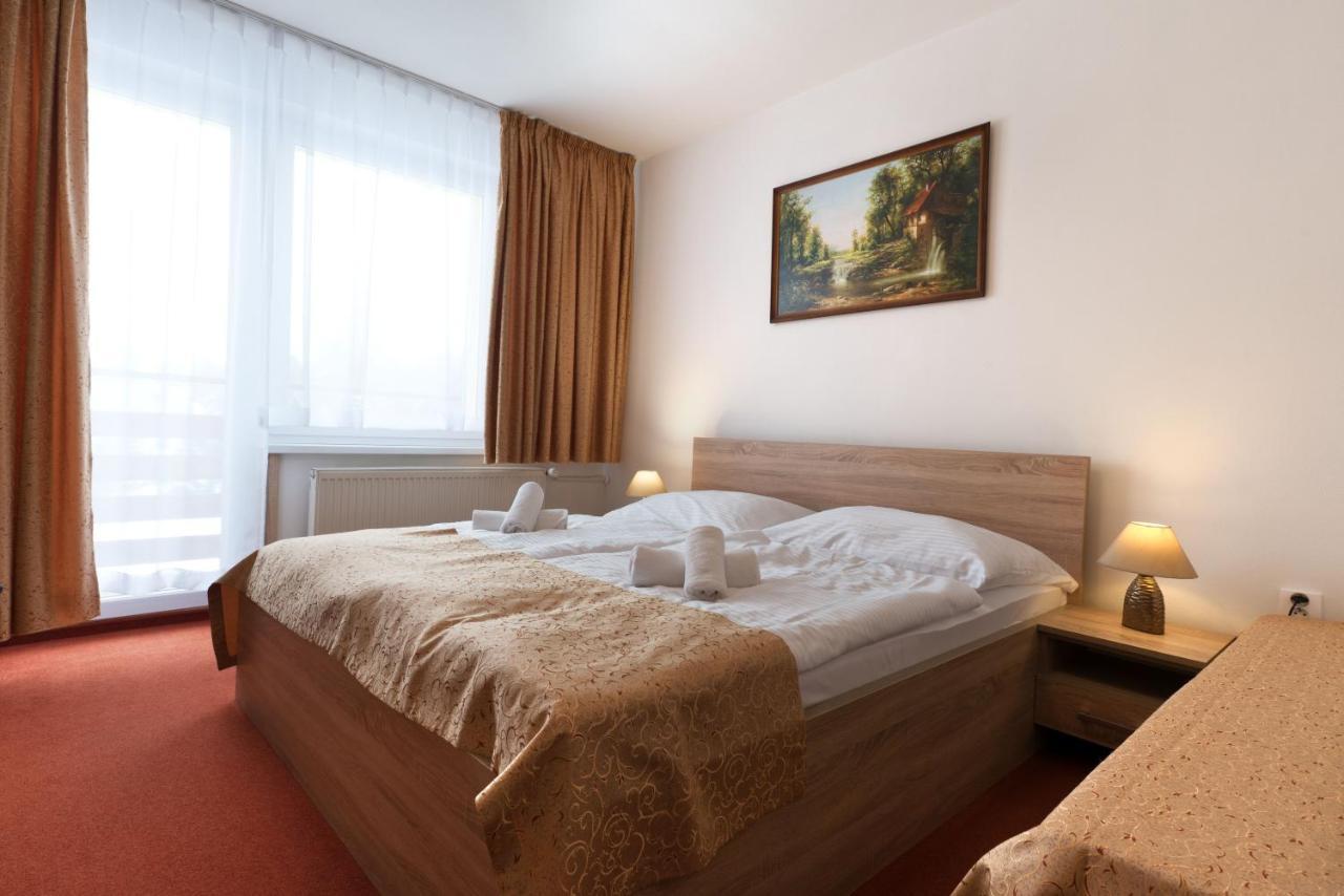 Stará Lesná Hotel Lesana מראה חיצוני תמונה