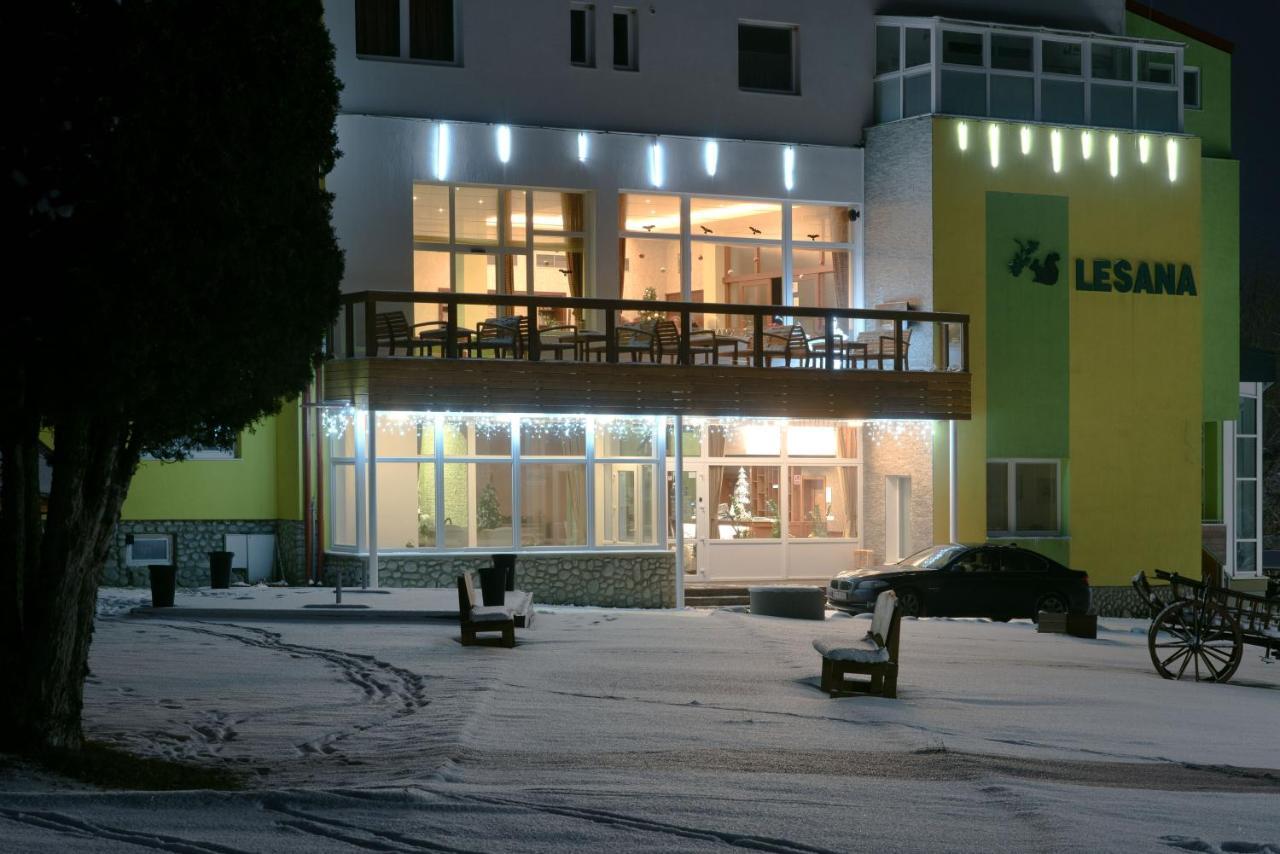 Stará Lesná Hotel Lesana מראה חיצוני תמונה
