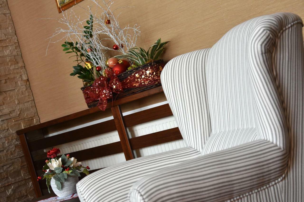 Stará Lesná Hotel Lesana מראה חיצוני תמונה