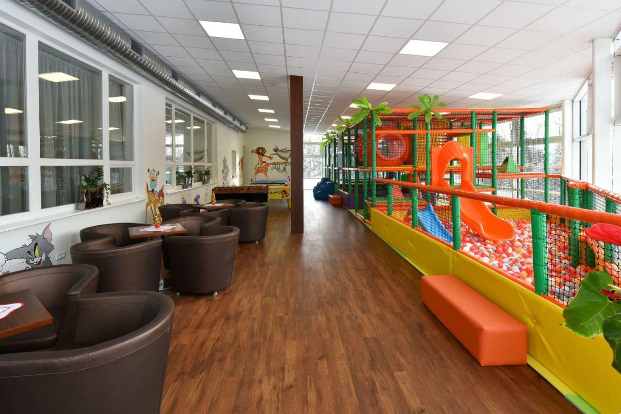 Stará Lesná Hotel Lesana מראה חיצוני תמונה